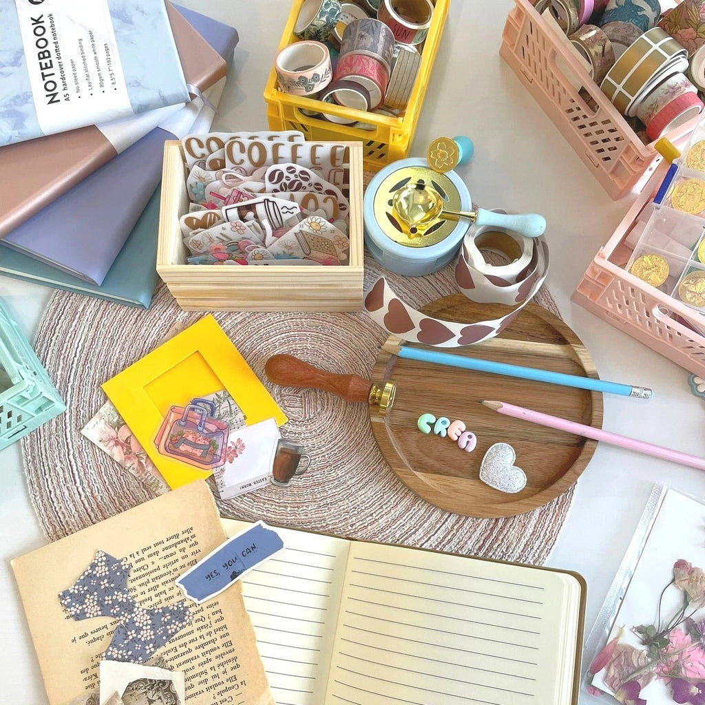 Atelier créatif Scrapbooking, journal à personnaliser avec stickers, aquarelle, feutre à romorantin lanthenay chez Créa cœur