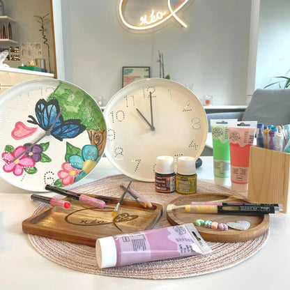 Atelier créatif de personnalisation d'horloge diy activité à Romorantin-Lanthenay chez Créa Cœur 