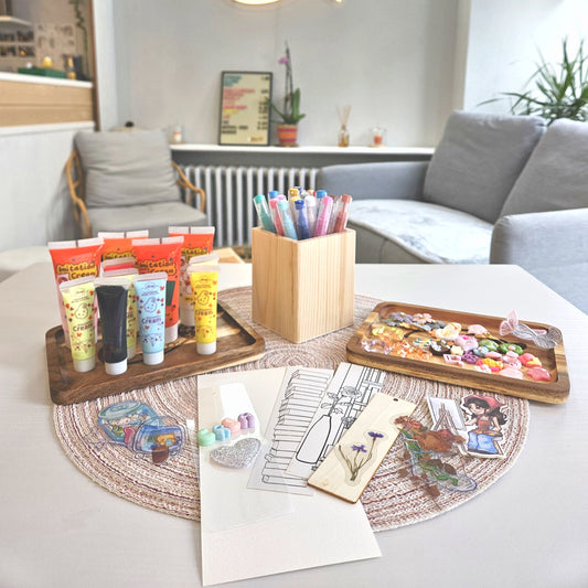 Atelier créatif DIY marque-pages personnalisés à Créa Cœur, création en papier et en bois réalisée en autonomie à Romorantin-Lanthenay 