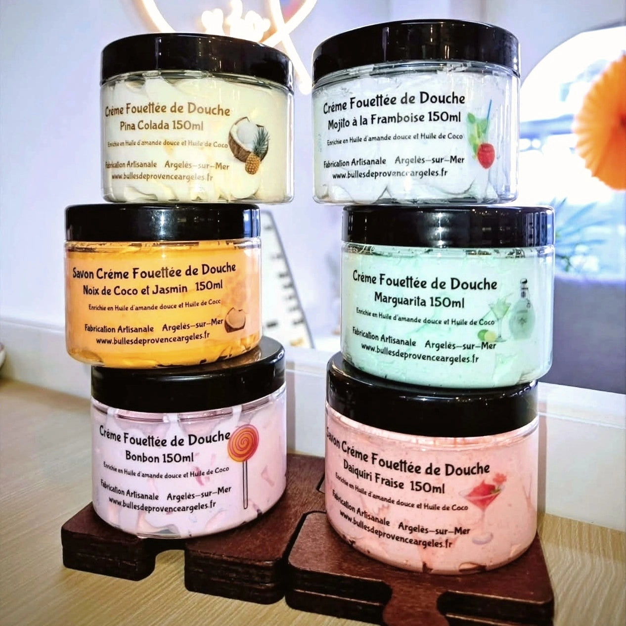 Crème de douche parfumées, confection artisanale française en boutique chez café créa cœur 